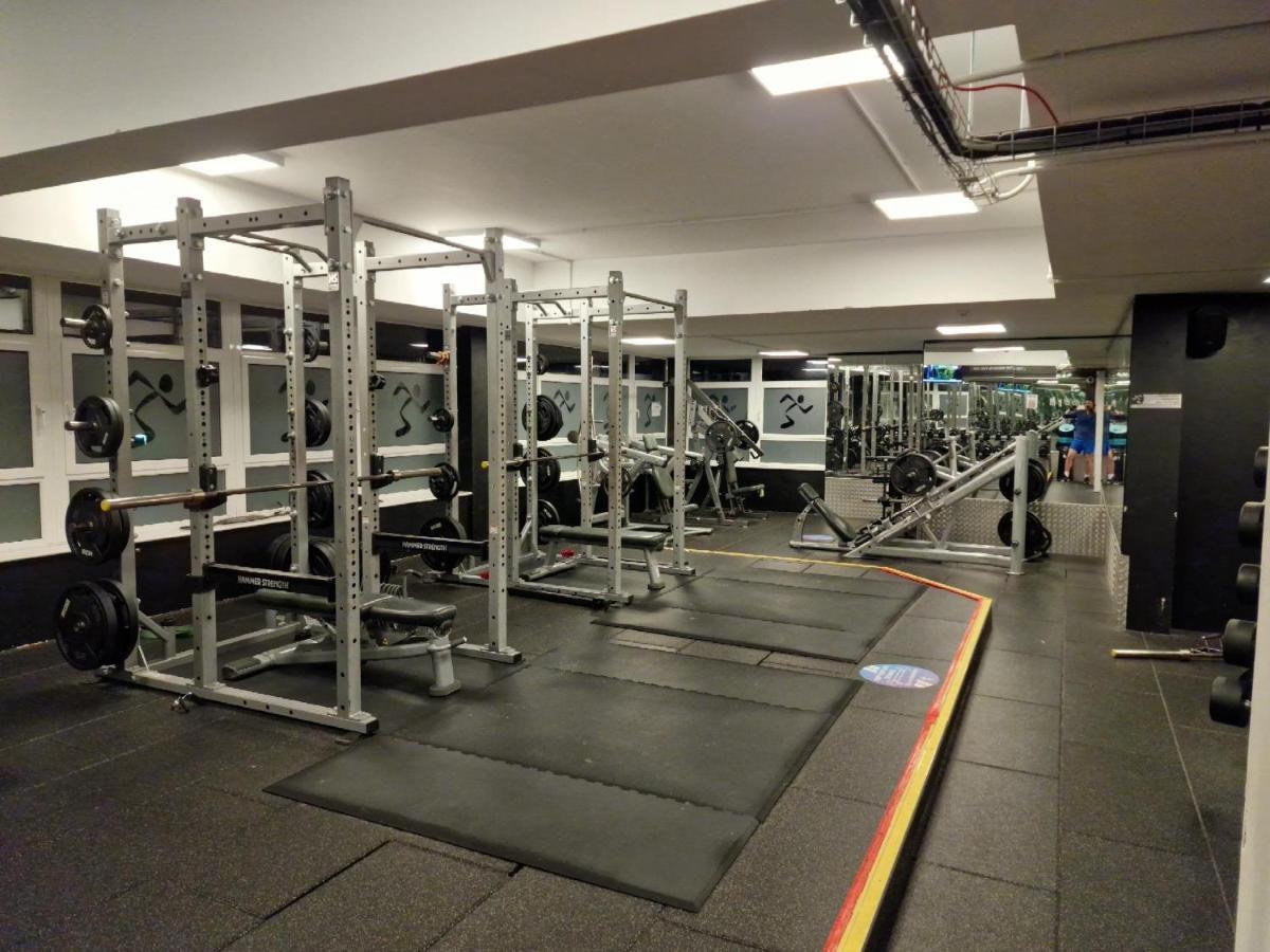 Castle Townhouse Kenilworth - Private Parking - 24 Hr Gym Access - Town Centre公寓 外观 照片