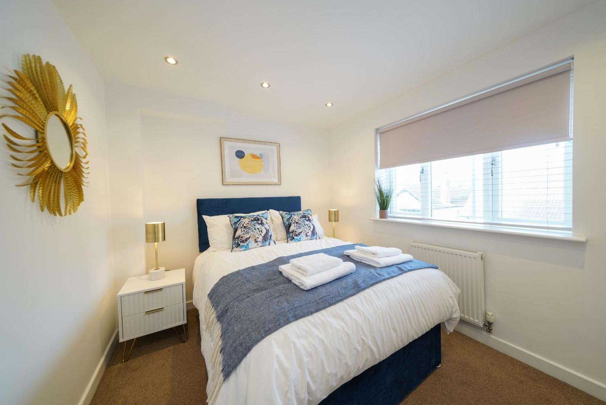 Castle Townhouse Kenilworth - Private Parking - 24 Hr Gym Access - Town Centre公寓 客房 照片
