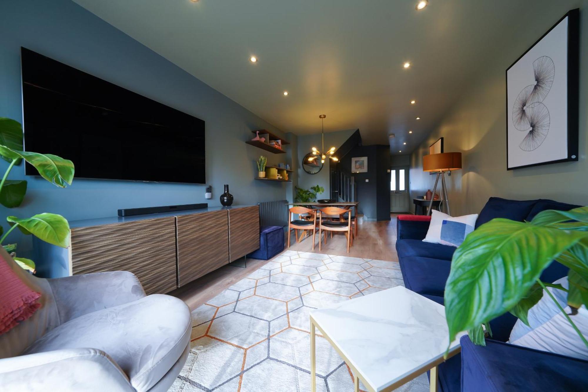 Castle Townhouse Kenilworth - Private Parking - 24 Hr Gym Access - Town Centre公寓 客房 照片